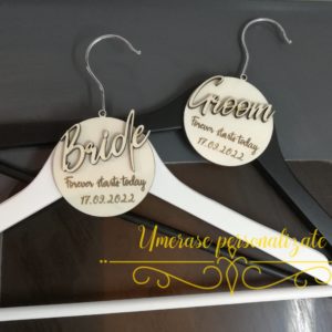 Set umerase cu accesorii decupate, gravate