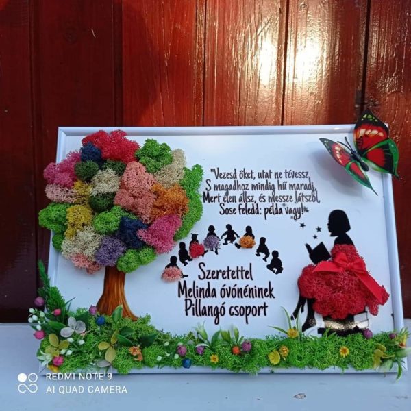Tablou cu licheni, decorat pentru dascali