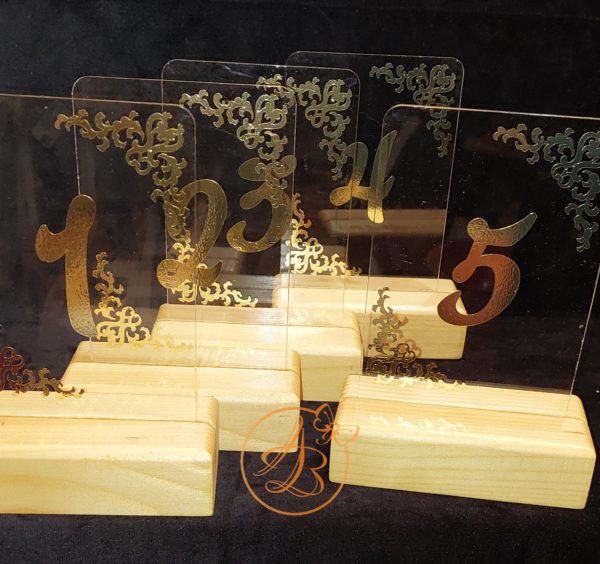 Numere mese plexiglass transparent