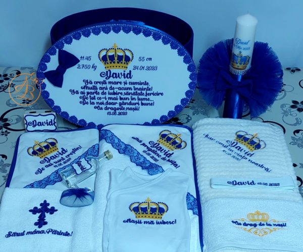 Trusou botez baietel cu coroana