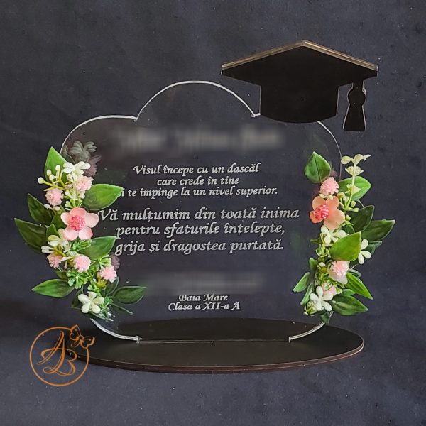 Trofeu decorat cu flori, pentru dascali, sfarsit de an scolar - imagine 9