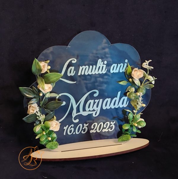 Cadou plexiglass, decorat cu flori