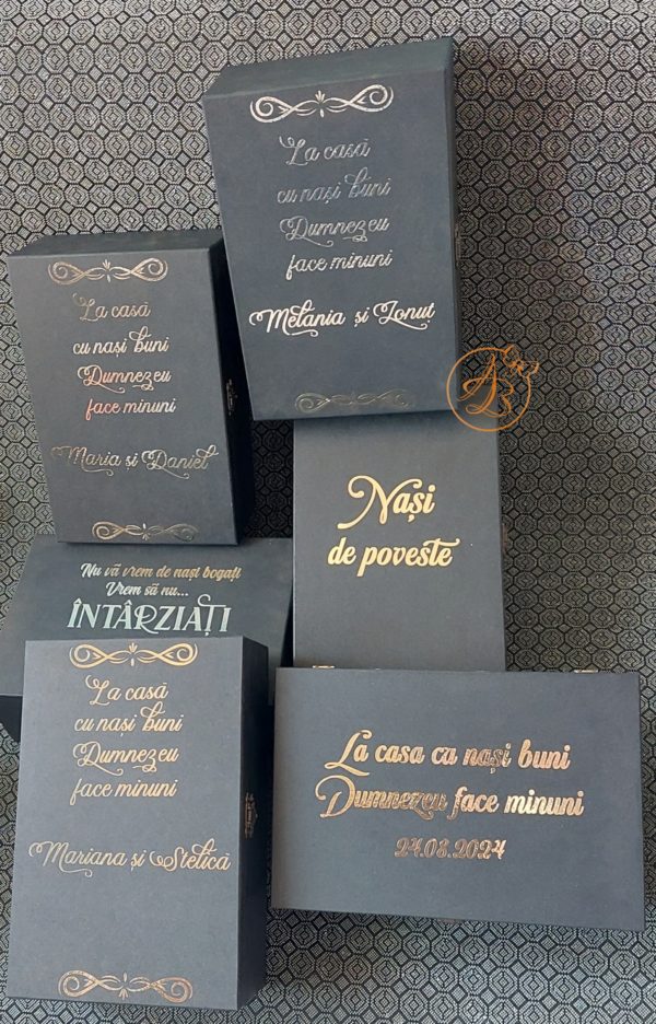 Cutie pentru nasi decorata cu text auriu - imagine 22