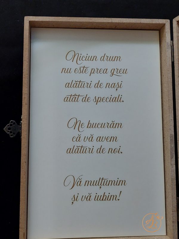 Cutie natur cu placa gravata si doua pahare - imagine 8