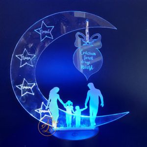 Trofeu cu leduri pentru Craciun cu glob si familie