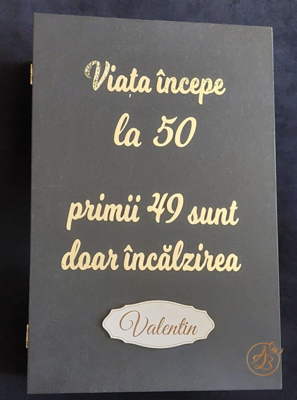 Cutie decorata pentru nas, 50 ani - imagine 7