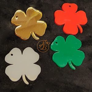 Martisor plexiglas colorat trifoi