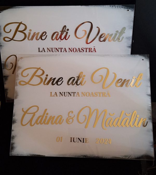 Panou plexiglass transparent vopsit, Bine ati venit, cu nume si data - imagine 3
