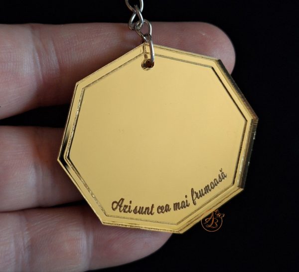Breloc oglinda hexagon cu text - imagine 3