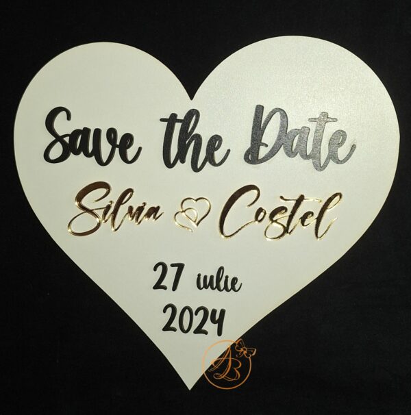 Save the date inima, cu nume decupat din oglinda