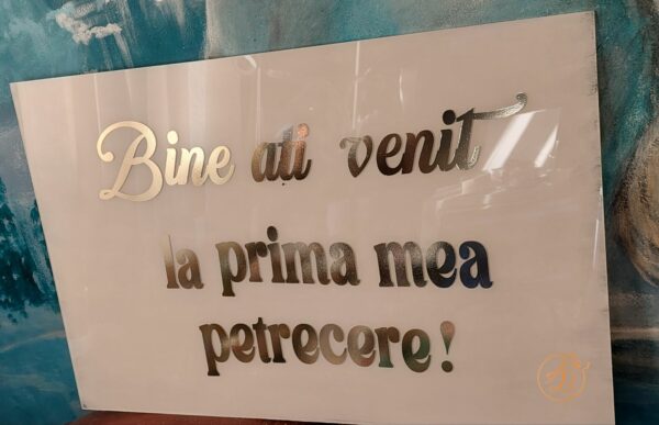 Panou plexiglass alb, pentru petrecere 1 anisor - imagine 2
