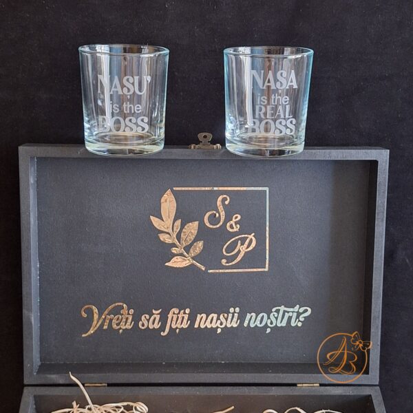 Cutie decorata pentru nasi, mosi, cu pahare - imagine 31