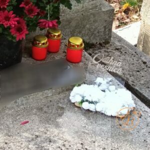 Decor memorial plexiglass pentru cimitir