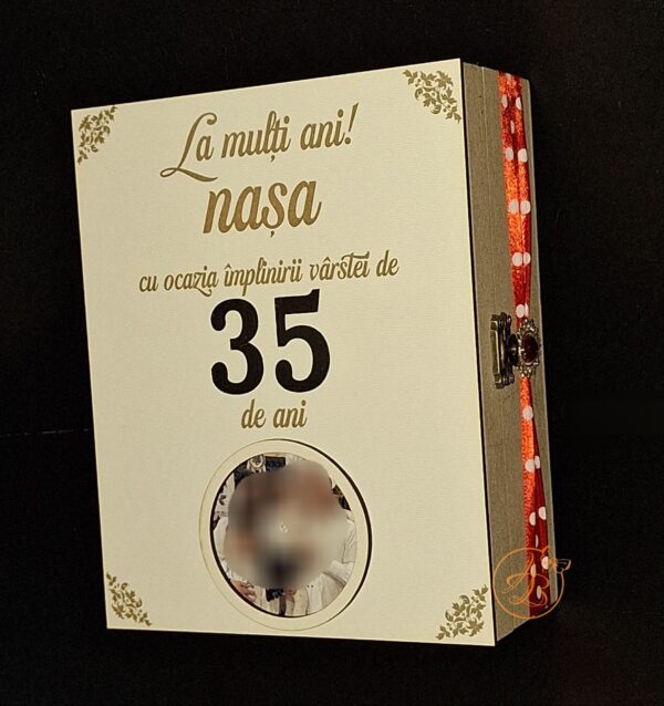 Cutie mica natur pentru aniversare, zi de nastere, cu flori de sapun