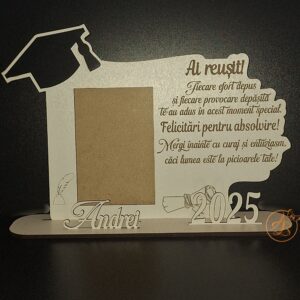 Rama foto cu toca si text gravat, pentru absolventi, model mic