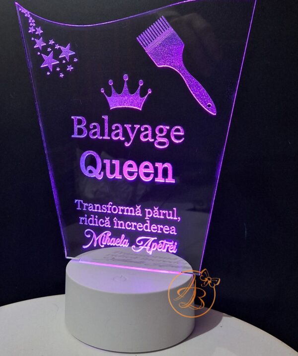 Decor trofeu gravat pentru coafeza