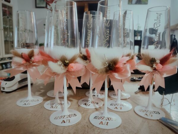 Set 2 pahare cristal, elegante, cu initialele mirilor - imagine 10