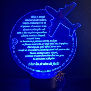 Decor trofeu gravat cu avion pentru pilot