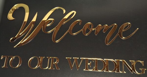 Welcome TO OUR WEDDING pentru panou foto, din oglinda aurie/argintie
