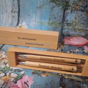 Set pix si creion gravat, in cutie personalizata