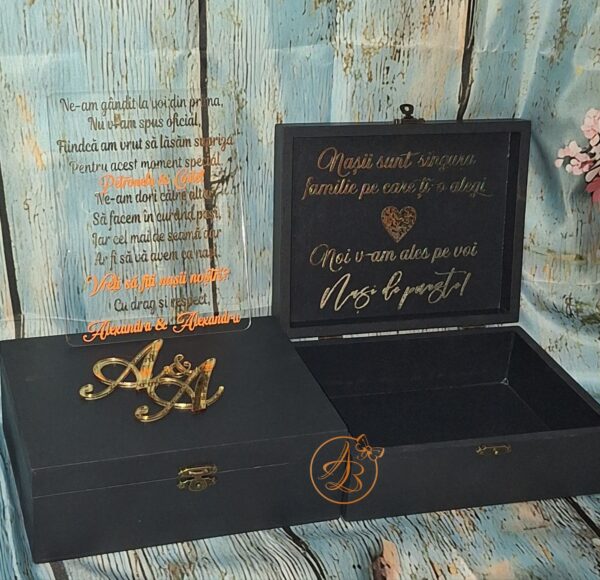 Cutie mica personalizata pentru nasi, cu initiale oglinda si placa plexiglass - imagine 8