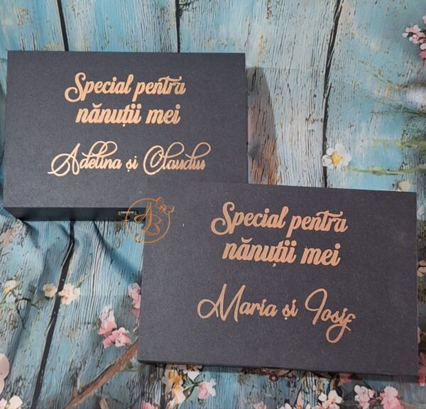 Cutie mare cu poza, cu flori si placa plexiglass, pentru nasi - imagine 11