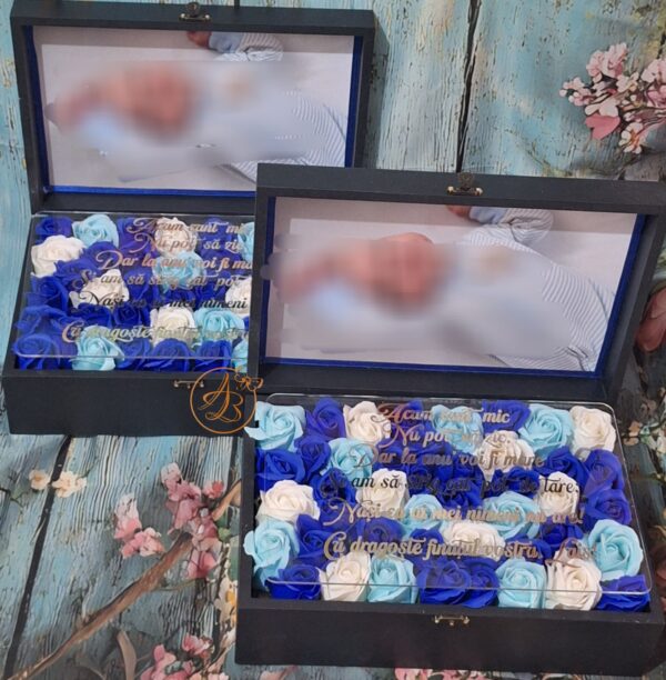 Cutie mare cu poza, cu flori si placa plexiglass, pentru nasi - imagine 8
