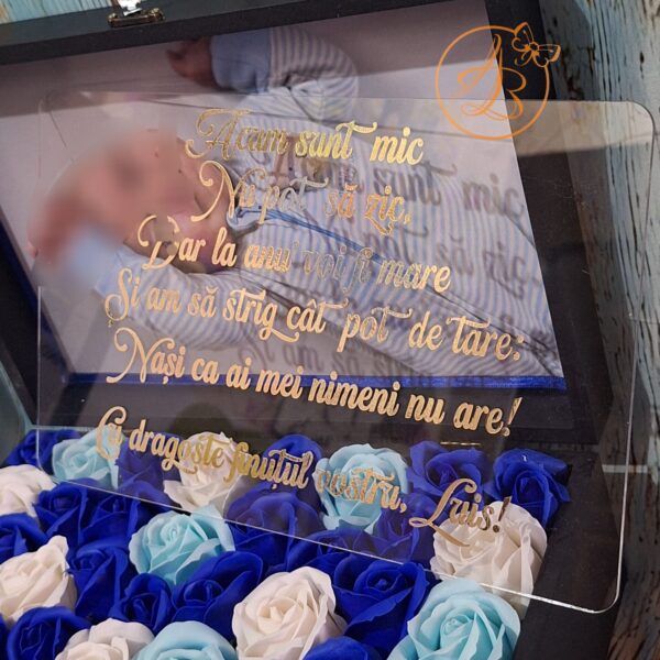 Cutie mare cu poza, cu flori si placa plexiglass, pentru nasi - imagine 9
