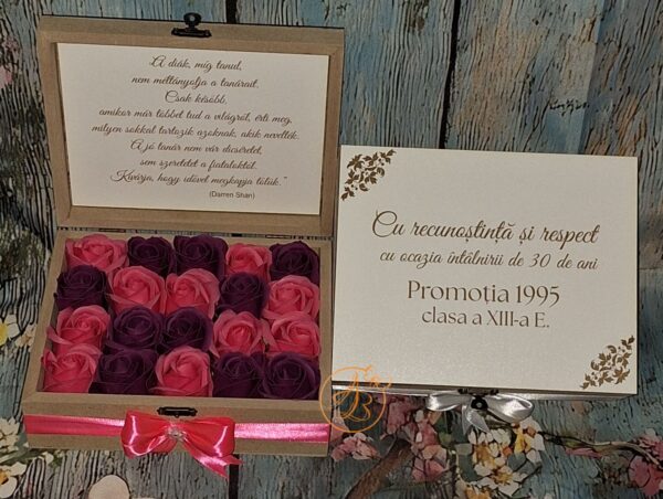 Cutie mica natur pentru dascal, profesor, invatator, cu flori de sapun