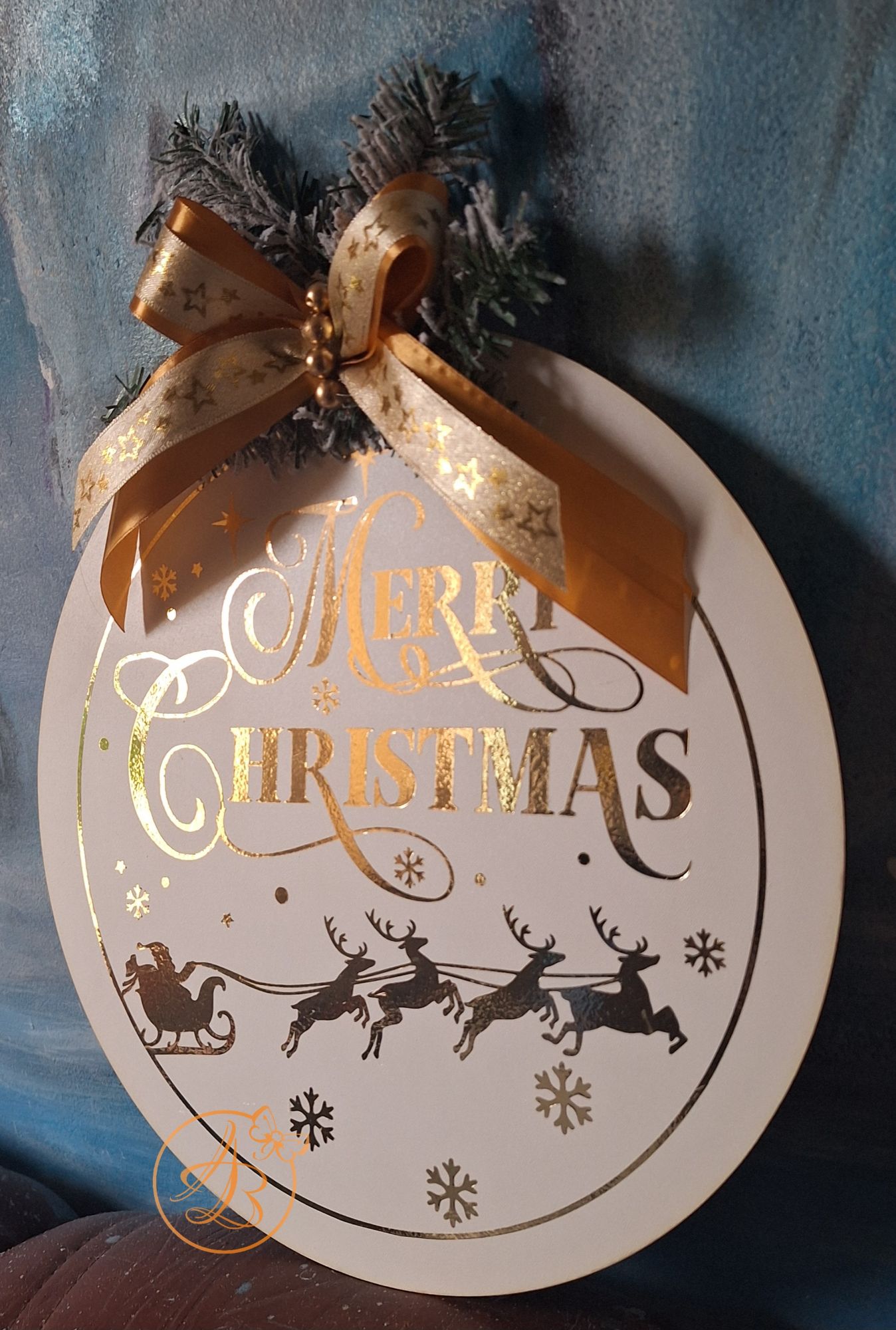 Coronita eleganta pentru Craciun, cu decor auriu - imagine 7