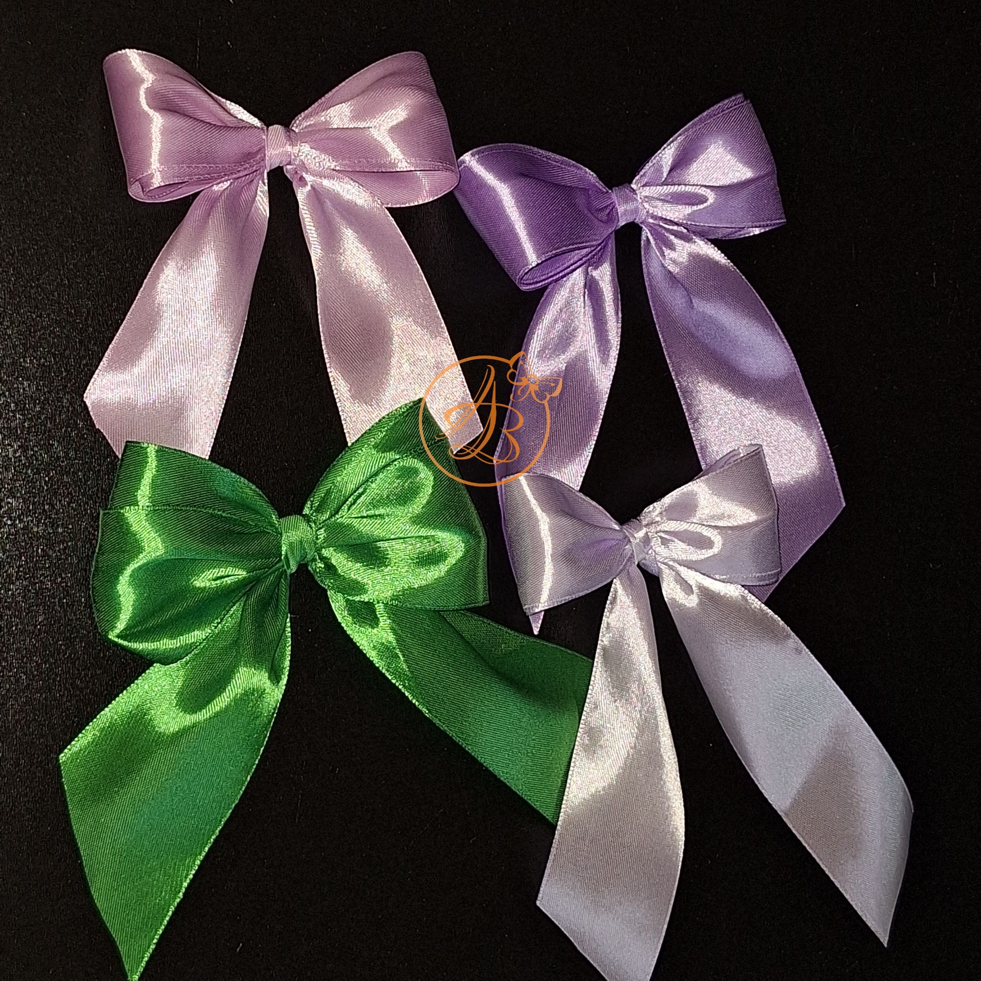 Fundite satin pentru aranjamente