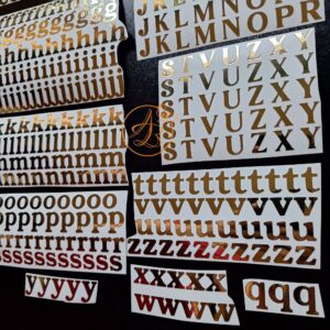 Set stickere aurii cu alfabet litere mari si mici