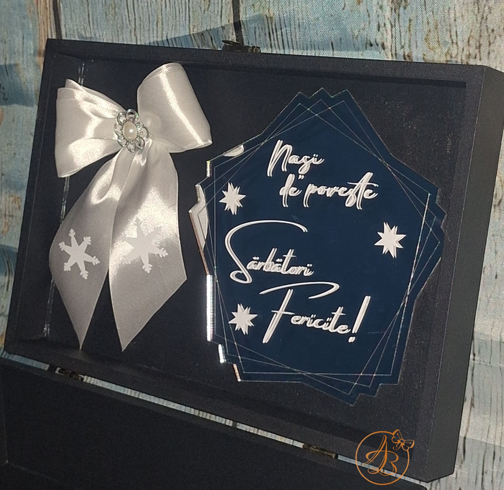 Cutie eleganta cu doua bauturi si doua pahare, pentru nasi - imagine 11