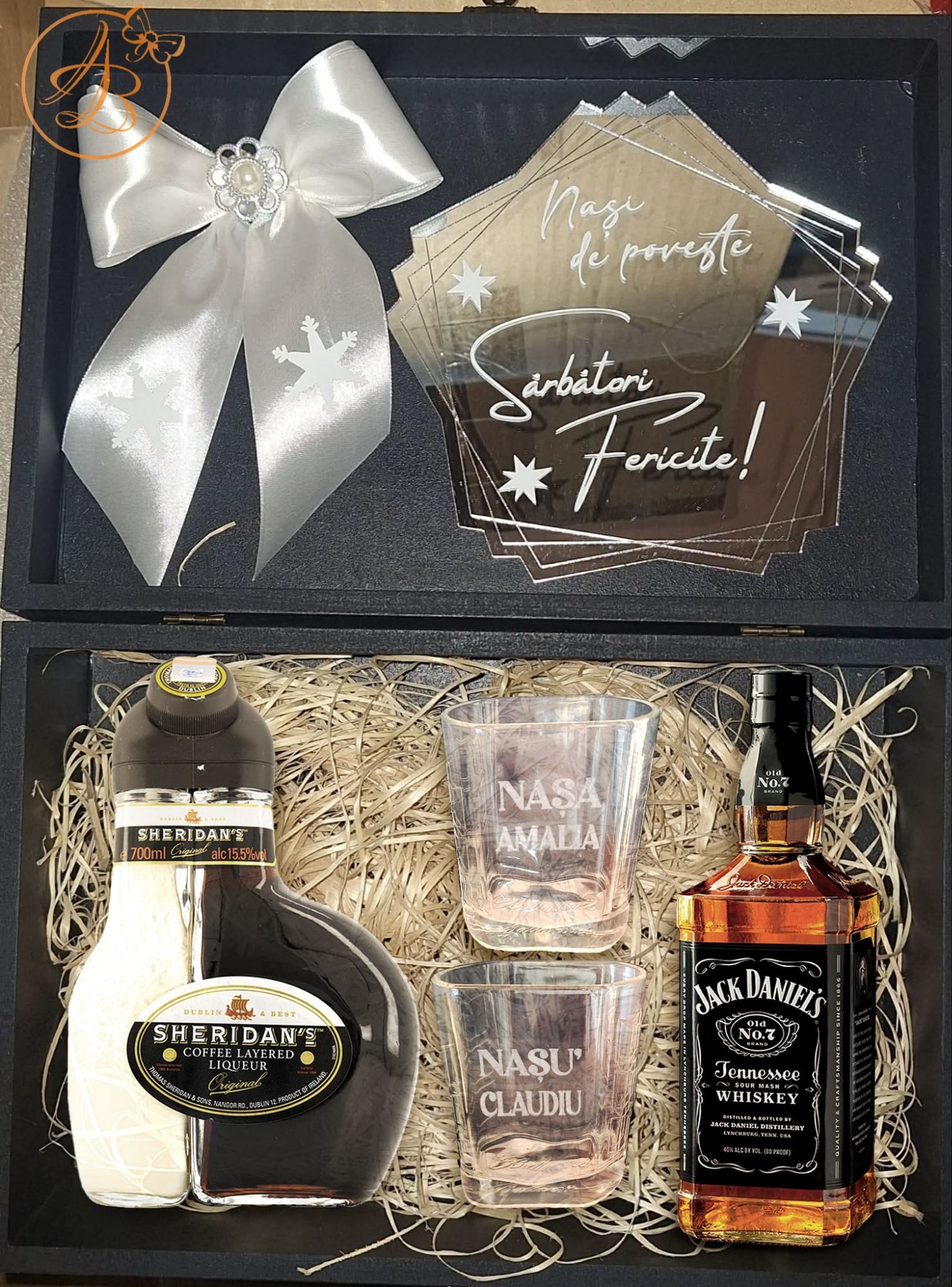 Cutie eleganta cu doua bauturi si doua pahare, pentru nasi - imagine 13