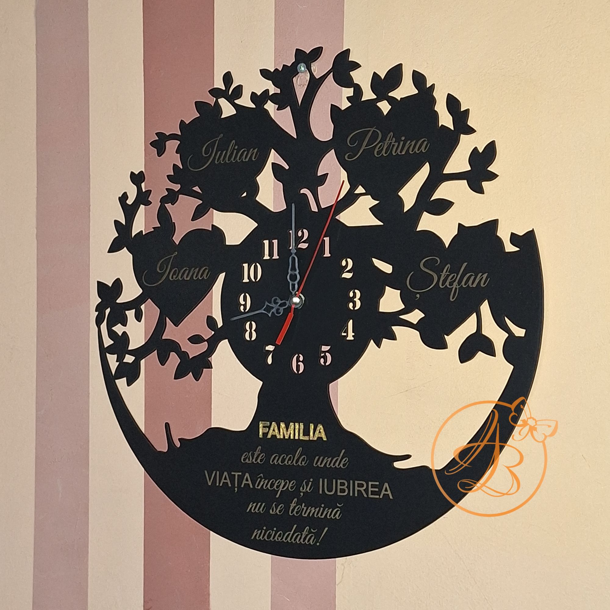 Ceas negru cu frunze gravate, cadou pentru nasi - imagine 5