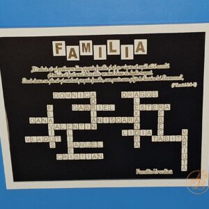 Tablou rebus cu nume din litere tip scrabble