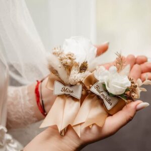 Bratari si cocarde pentru miri, nasi, parinti, nuntasi