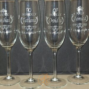 Pahare sampanie gravate pentru miri si nasi, cu nume, data nuntii