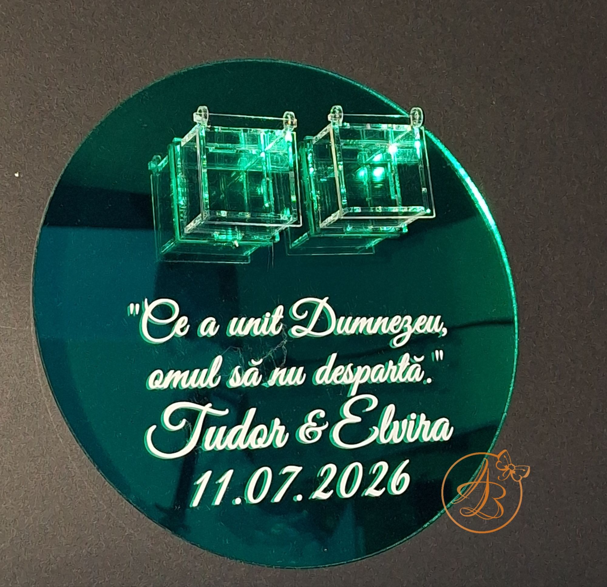 Suport pentru verighete din oglinda verde si 2 cutiute transparente - imagine 11