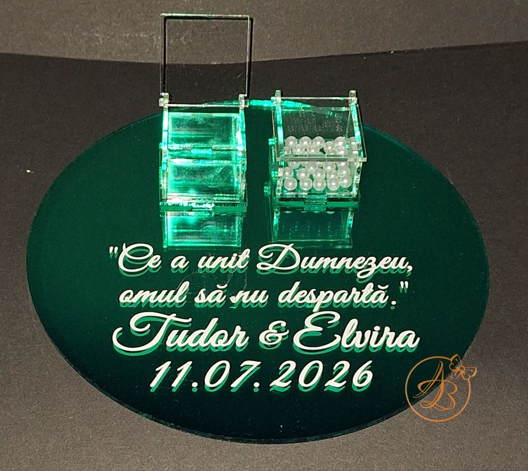 Suport pentru verighete din oglinda verde si 2 cutiute transparente - imagine 3