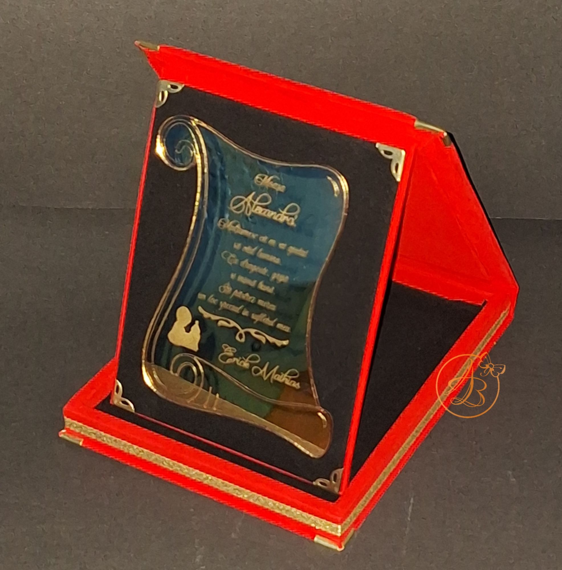 Trofeu elegant din oglinda in cutie de catifea rosie - imagine 3