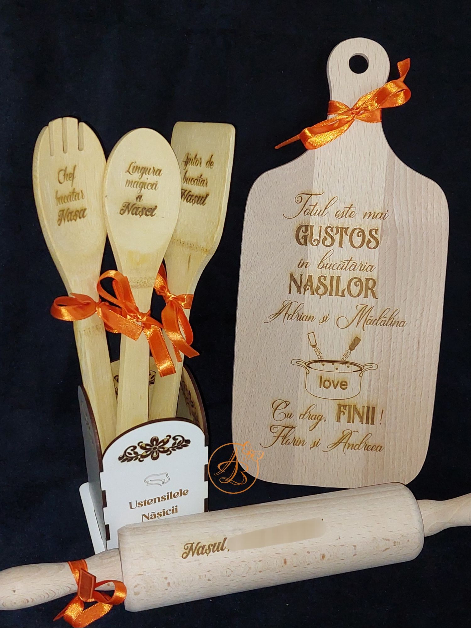 Set cadou pentru nasi, inima cu leduri si set gravat bucatarie - imagine 5