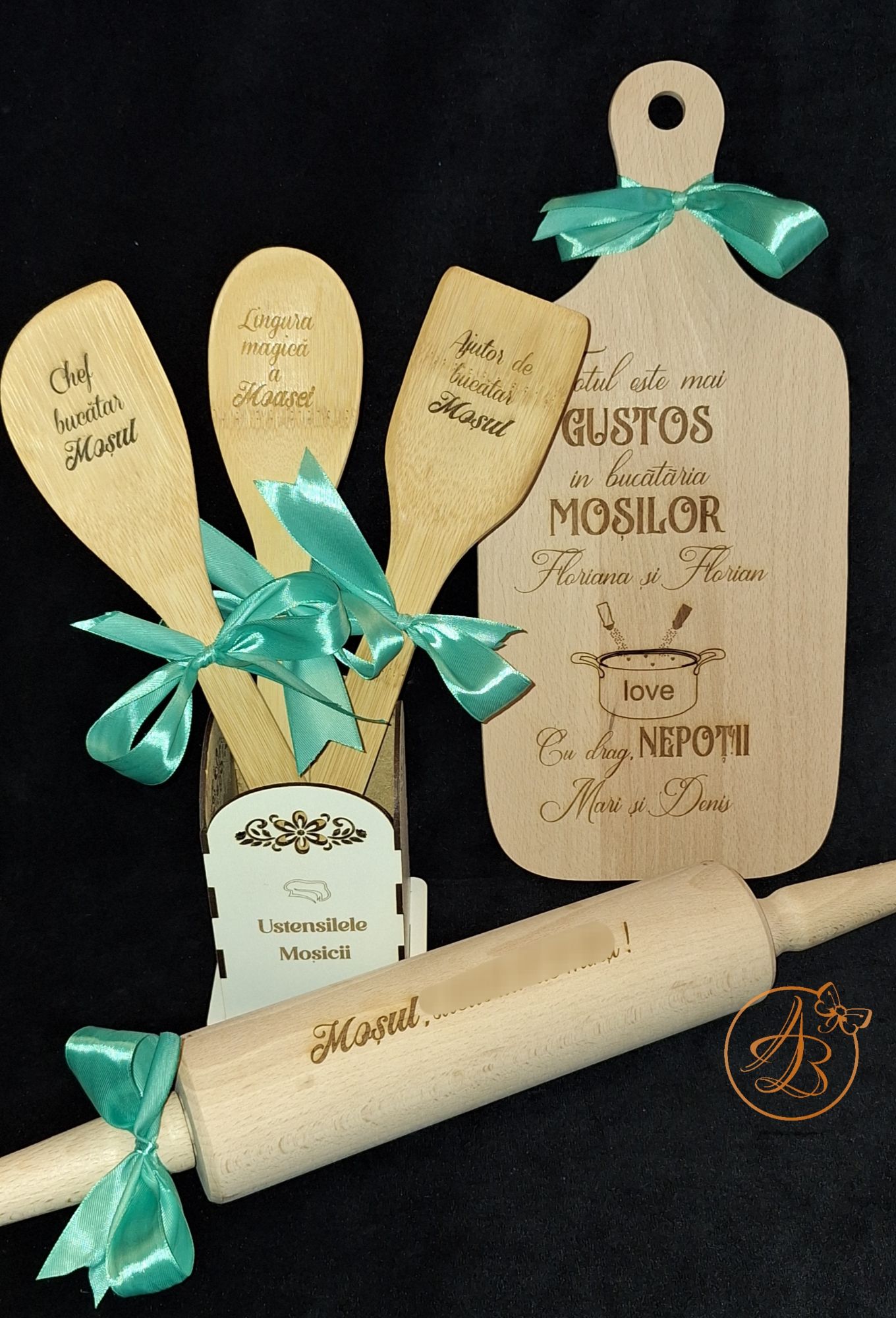 Set cadou pentru nasi, inima cu leduri si set gravat bucatarie - imagine 7
