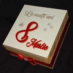 Cutie mica natur pentru 8 martie, cu flori de sapun